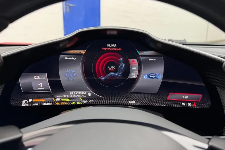 Ferrari 296 GTB din 2024 cu 2.700 km - oferta FER175189 - foto 22