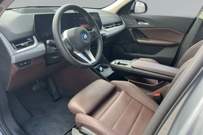 BMW iX2 din 2024 cu 23.200 km - oferta BMW175194 - foto 4