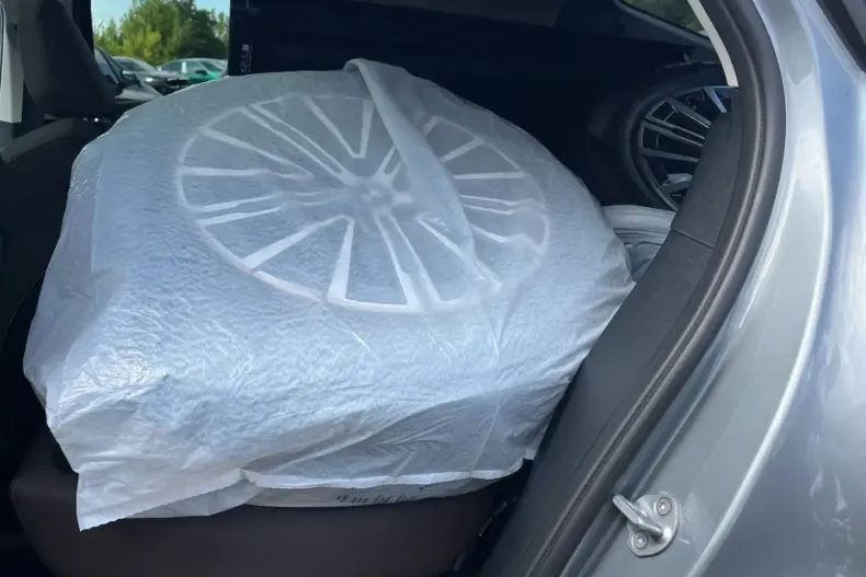 BMW iX2 din 2024 cu 23.200 km - oferta BMW175194 - foto 8