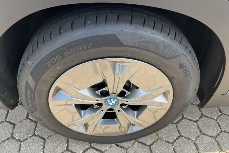 BMW iX2 din 2024 cu 23.200 km - oferta BMW175194 - foto 35