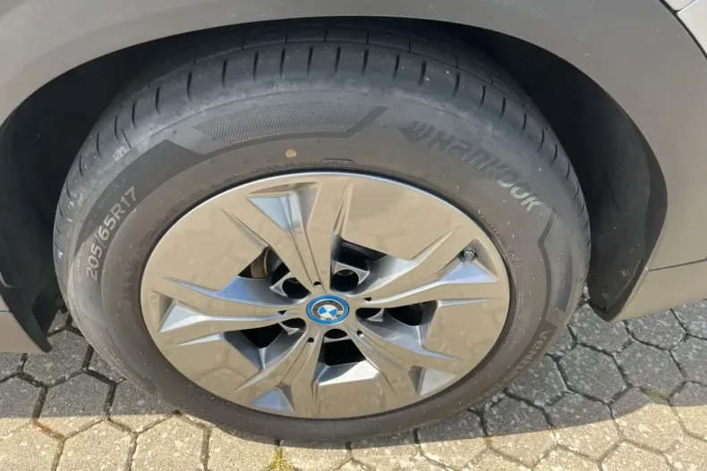 BMW iX2 din 2024 cu 23.200 km - oferta BMW175194 - foto 36