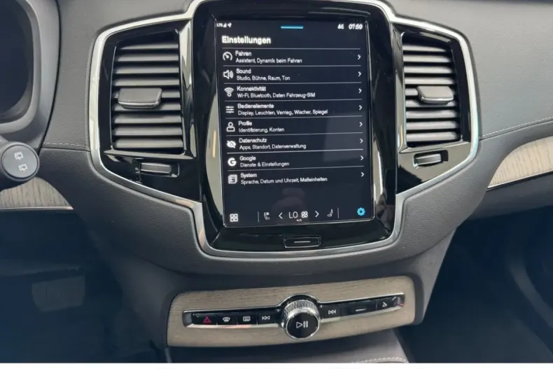 Volvo XC90 din 2024 cu 17.765 km - oferta VOL175205 - foto 25