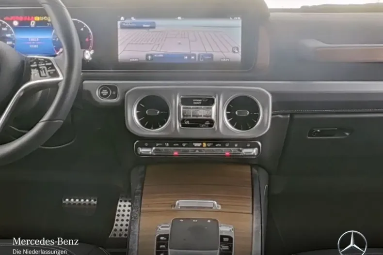 Mercedes-Benz G 450 din 2025 cu 23.382 km - oferta MER175212 - foto 4