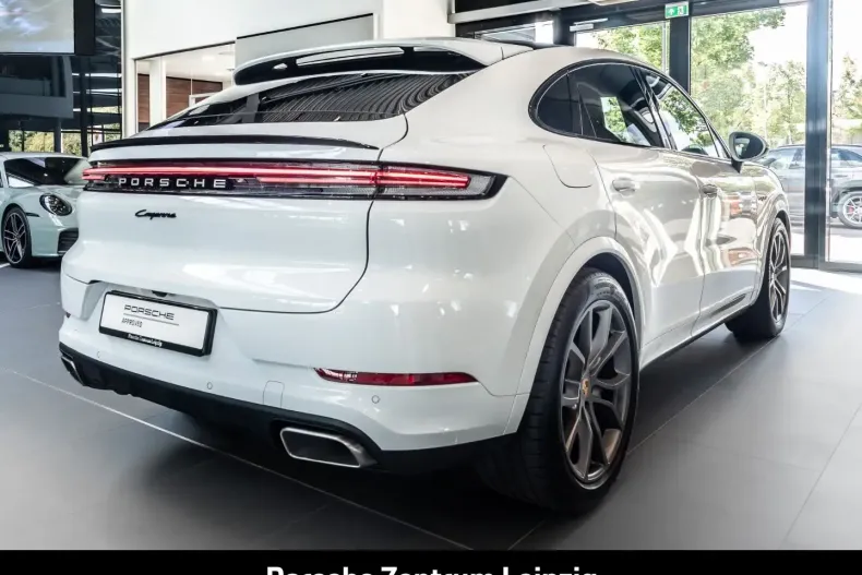 Porsche Cayenne din 2023 cu 29.769 km - oferta POR175217 - foto 3
