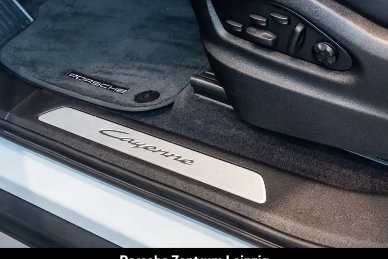 Porsche Cayenne din 2023 cu 29.769 km - oferta POR175217 - foto 22