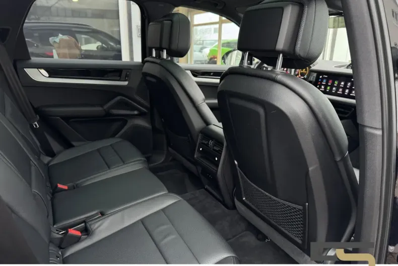 Porsche Cayenne din 2024 cu 36.260 km - oferta POR175218 - foto 18