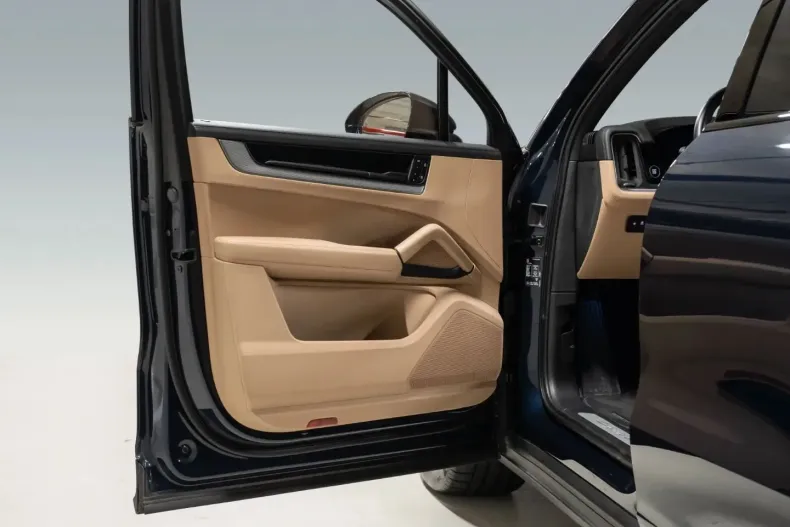 Porsche Cayenne din 2023 cu 28.900 km - oferta POR175219 - foto 17