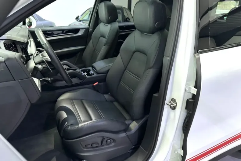 Porsche Cayenne din 2024 cu 29.000 km - oferta POR175220 - foto 21