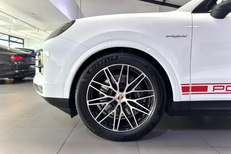 Porsche Cayenne din 2024 cu 29.000 km - oferta POR175220 - foto 37