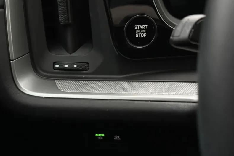 Porsche Cayenne din 2024 cu 51.250 km - oferta POR175225 - foto 23