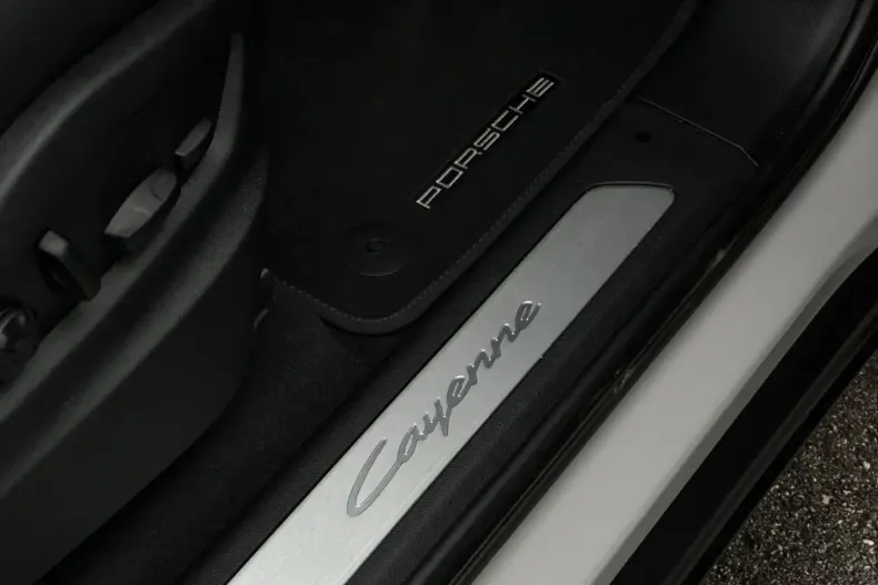 Porsche Cayenne din 2024 cu 51.250 km - oferta POR175225 - foto 26