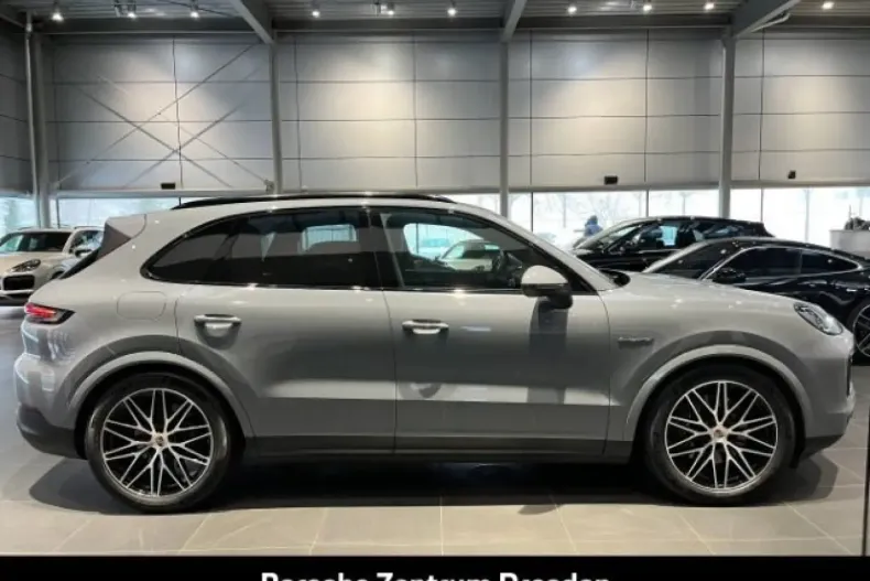 Porsche Cayenne din 2024 cu 23.021 km - oferta POR175231 - foto 9