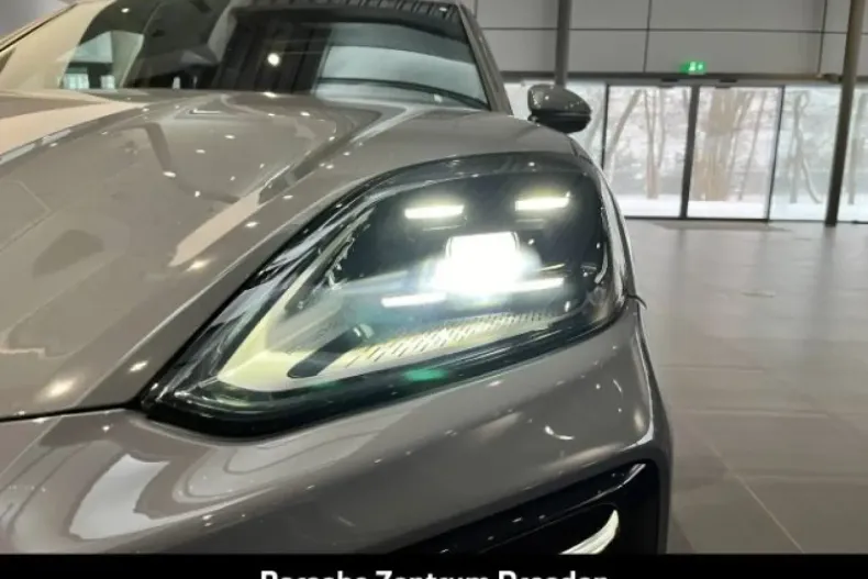 Porsche Cayenne din 2024 cu 23.021 km - oferta POR175231 - foto 13