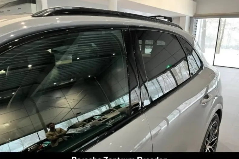 Porsche Cayenne din 2024 cu 23.021 km - oferta POR175231 - foto 24