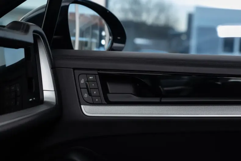 Porsche Cayenne din 2024 cu 65.000 km - oferta POR175232 - foto 26