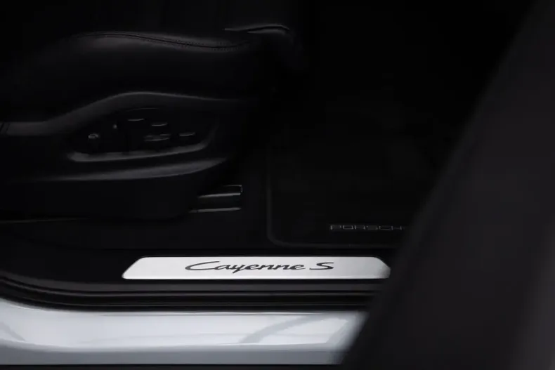 Porsche Cayenne din 2024 cu 68.500 km - oferta POR175234 - foto 36