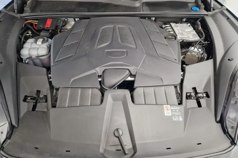 Porsche Cayenne din 2025 cu 20.900 km - oferta POR175236 - foto 25