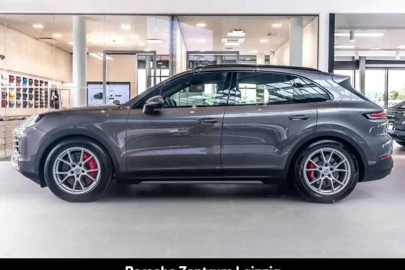 Porsche Cayenne din 2024 cu 31.426 km - oferta POR175240 - foto 2