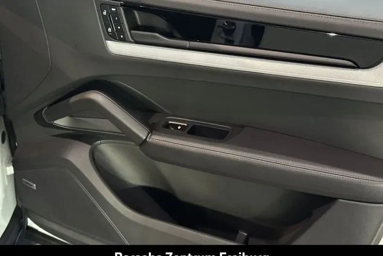 Porsche Cayenne din 2023 cu 24.800 km - oferta POR175245 - foto 26