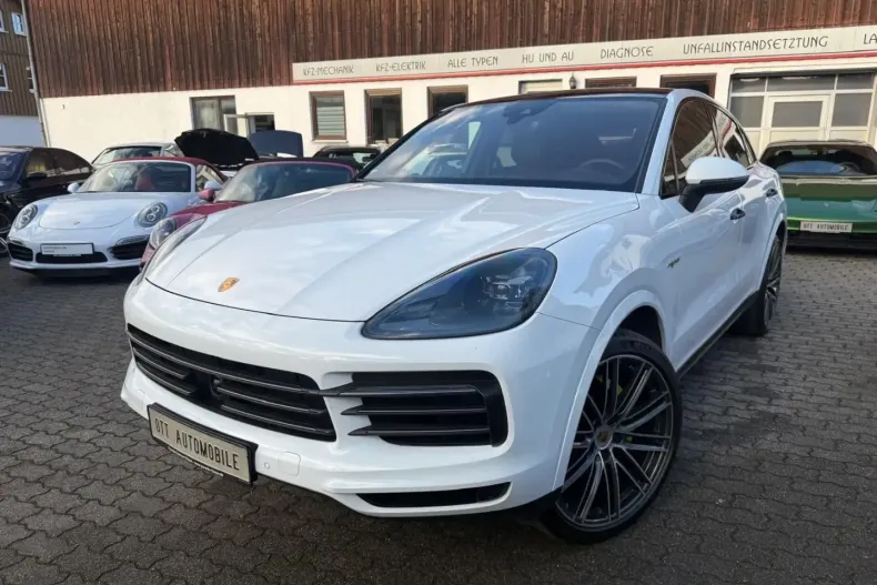 Porsche Cayenne din 2023 cu 69.999 km - oferta POR175247 - foto 1