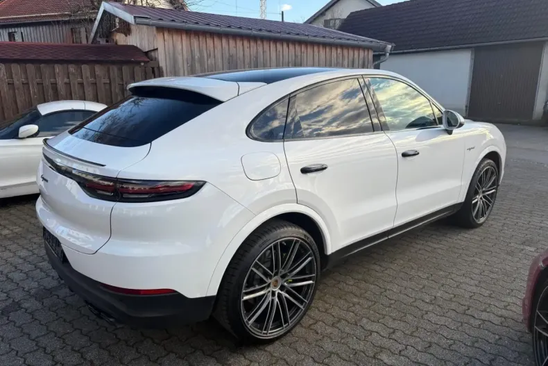 Porsche Cayenne din 2023 cu 69.999 km - oferta POR175247 - foto 5