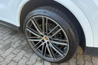 Porsche Cayenne din 2023 cu 69.999 km - oferta POR175247 - foto 8