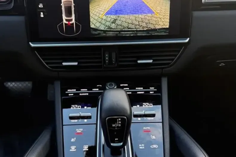 Porsche Cayenne din 2023 cu 69.999 km - oferta POR175247 - foto 12