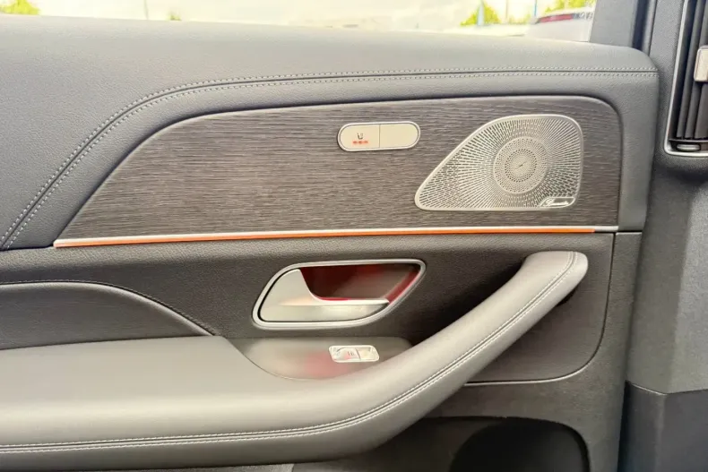 Mercedes-Benz GLE 400 din 2023 cu 42.660 km - oferta MER175248 - foto 40