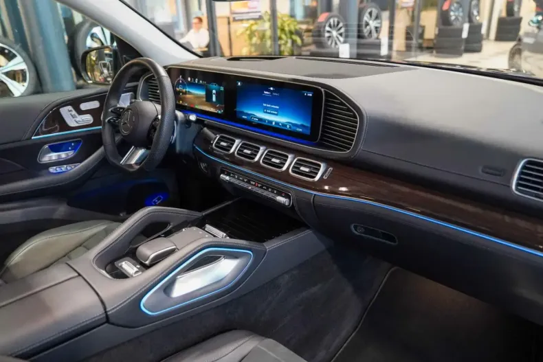 Mercedes-Benz GLE 350 din 2023 cu 7.779 km - oferta MER175250 - foto 11