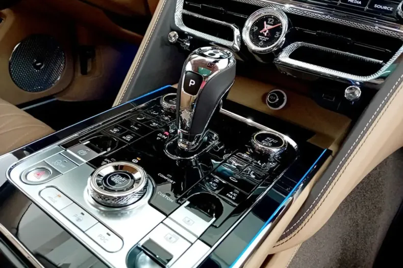 Bentley Flying Spur din 2024 cu 21.309 km - oferta BEN175255 - foto 16