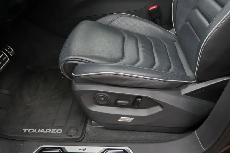 Volkswagen Touareg din 2024 cu 48.900 km - oferta VOL175258 - foto 22