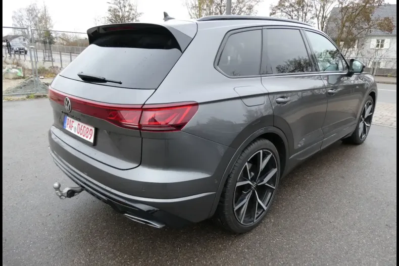 Volkswagen Touareg din 2024 cu 58.016 km - oferta VOL175259 - foto 6