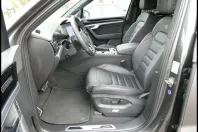 Volkswagen Touareg din 2024 cu 58.016 km - oferta VOL175259 - foto 12