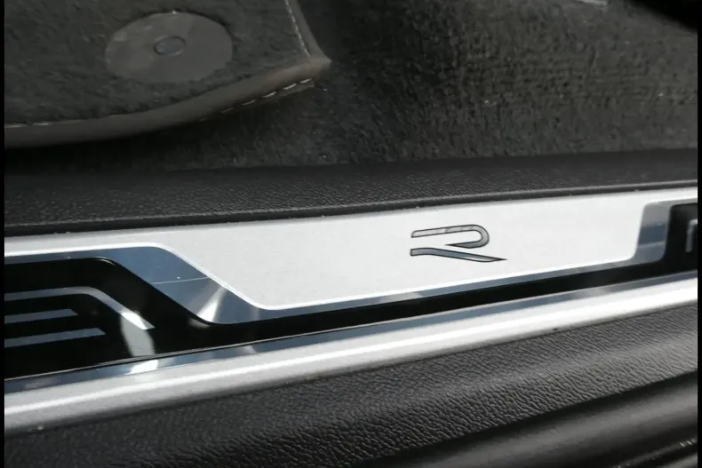 Volkswagen Touareg din 2024 cu 58.016 km - oferta VOL175259 - foto 15