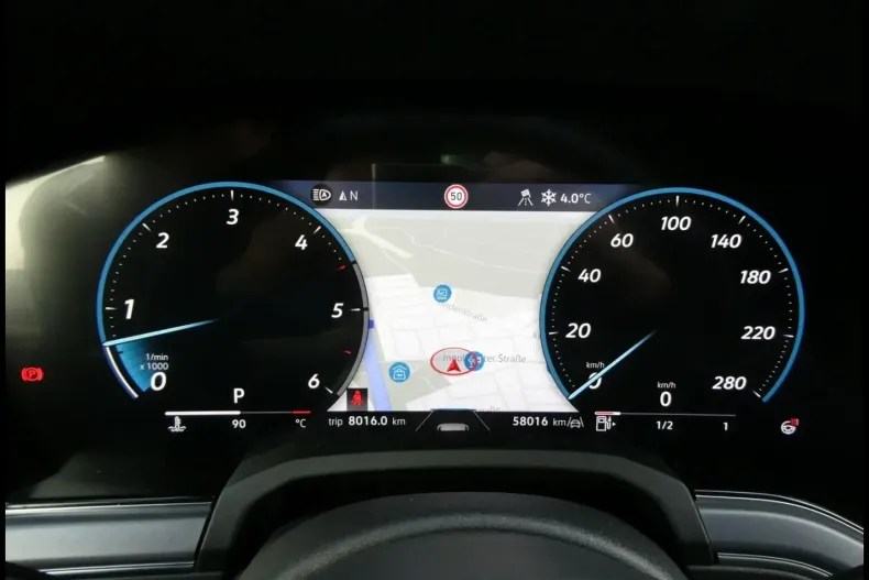 Volkswagen Touareg din 2024 cu 58.016 km - oferta VOL175259 - foto 34