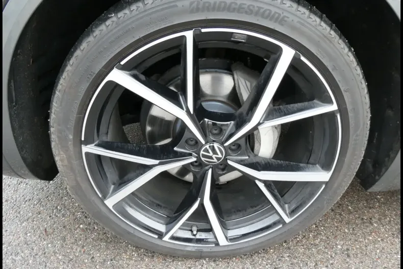 Volkswagen Touareg din 2024 cu 58.016 km - oferta VOL175259 - foto 48