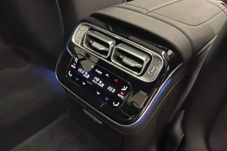 Mercedes-Benz S 580 din 2024 cu 25.666 km - oferta MER175269 - foto 10