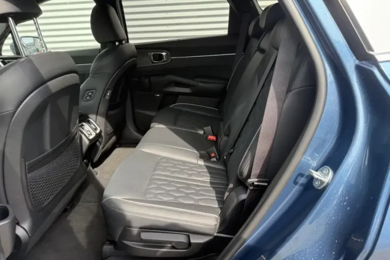 Kia Sorento din 2024 cu 45.051 km - oferta KIA175286 - foto 11