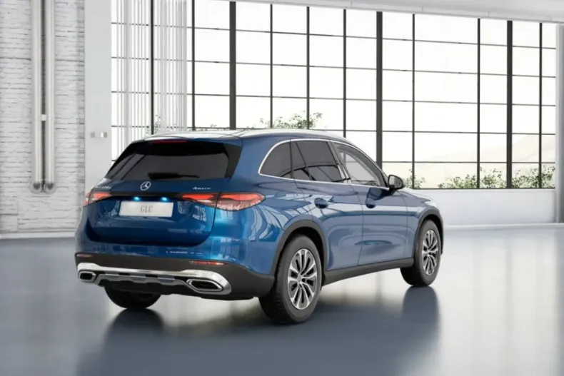 Mercedes-Benz GLC 220 din 2023 cu 69.987 km - oferta MER175290 - foto 3