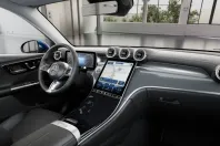 Mercedes-Benz GLC 220 din 2023 cu 69.987 km - oferta MER175290 - foto 4