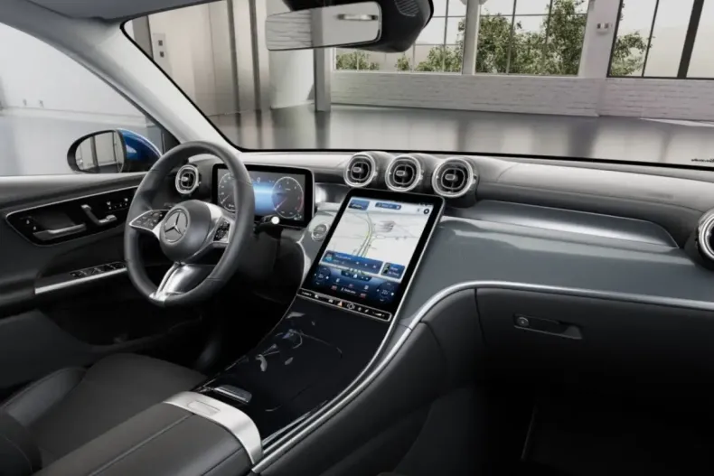 Mercedes-Benz GLC 220 din 2023 cu 69.987 km - oferta MER175290 - foto 4