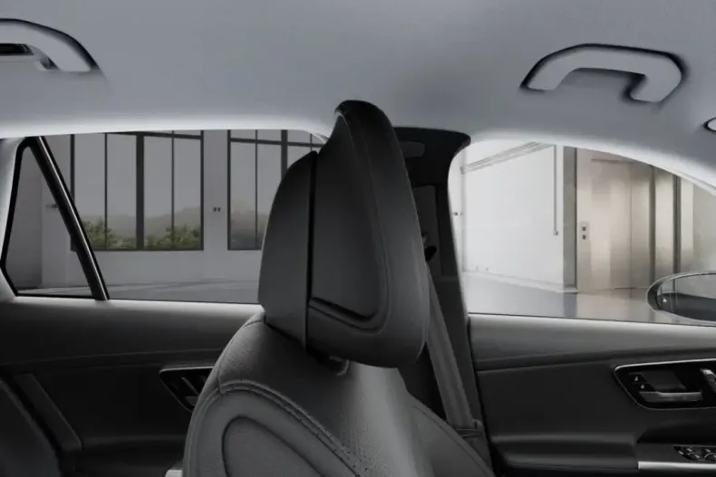 Mercedes-Benz GLC 220 din 2023 cu 69.987 km - oferta MER175290 - foto 14