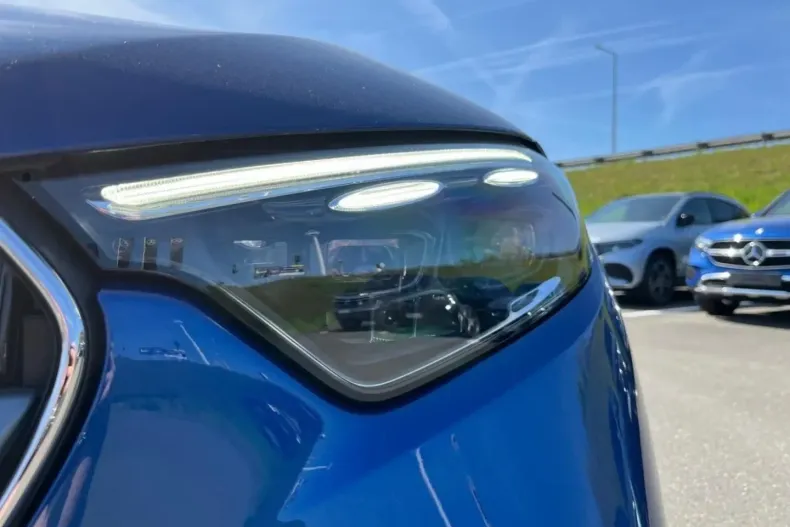 Mercedes-Benz GLC 200 din 2025 cu 12.000 km - oferta MER175291 - foto 3