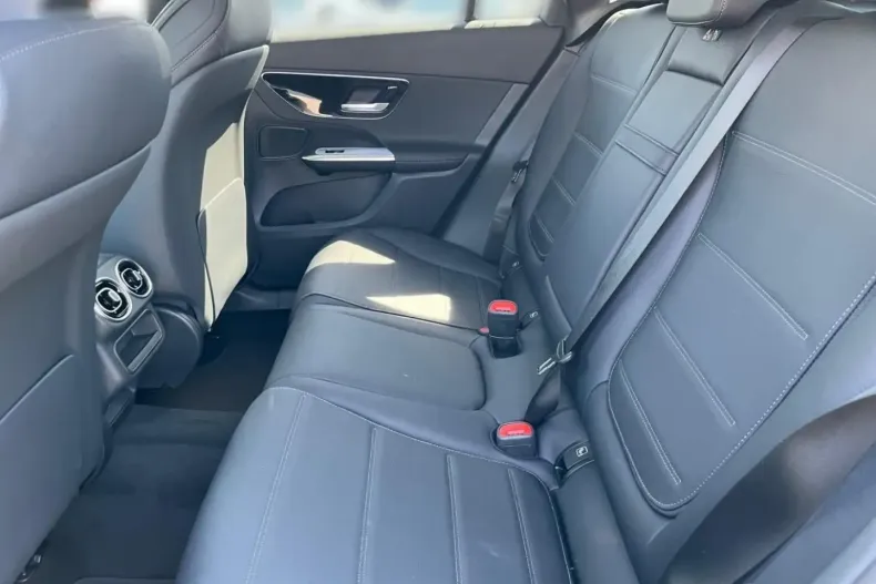 Mercedes-Benz GLC 200 din 2025 cu 12.000 km - oferta MER175291 - foto 8