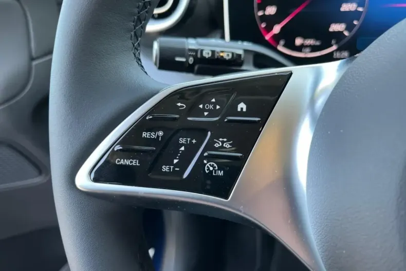 Mercedes-Benz GLC 200 din 2025 cu 12.000 km - oferta MER175291 - foto 21