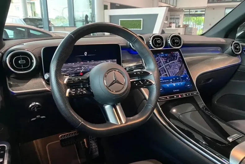 Mercedes-Benz GLC 300 din 2023 cu 54.987 km - oferta MER175299 - foto 5