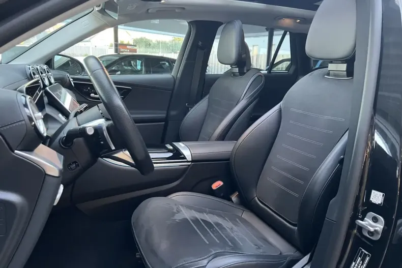 Mercedes-Benz GLC 220 din 2024 cu 41.223 km - oferta MER175300 - foto 2