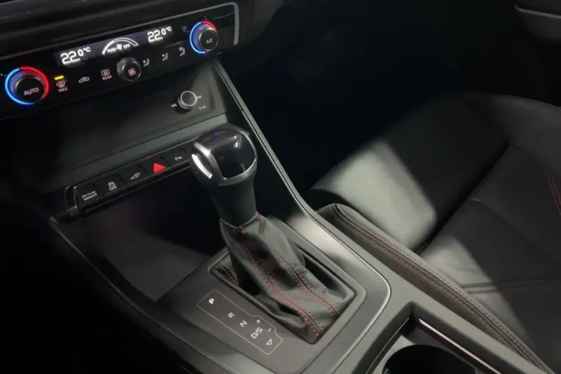 Audi Q3 din 2022 cu 30.620 km - oferta AUD175303 - foto 14