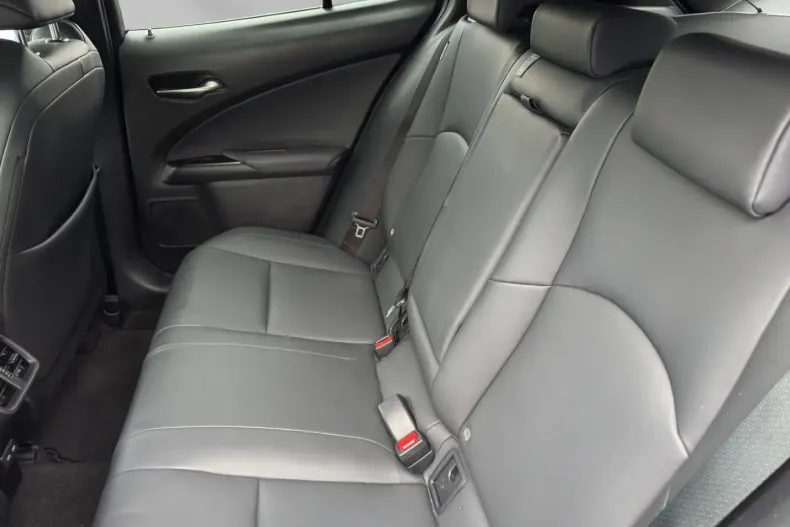 Lexus UX din 2023 cu 51.050 km - oferta LEX175308 - foto 15