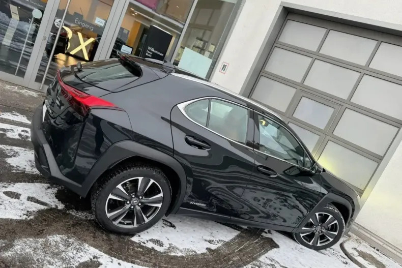 Lexus UX din 2021 cu 44.433 km - oferta LEX175309 - foto 4